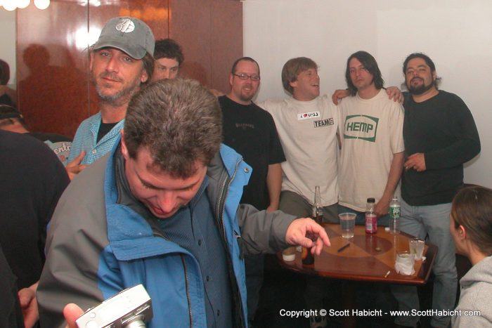 During the set break, everyone was just having a good time.