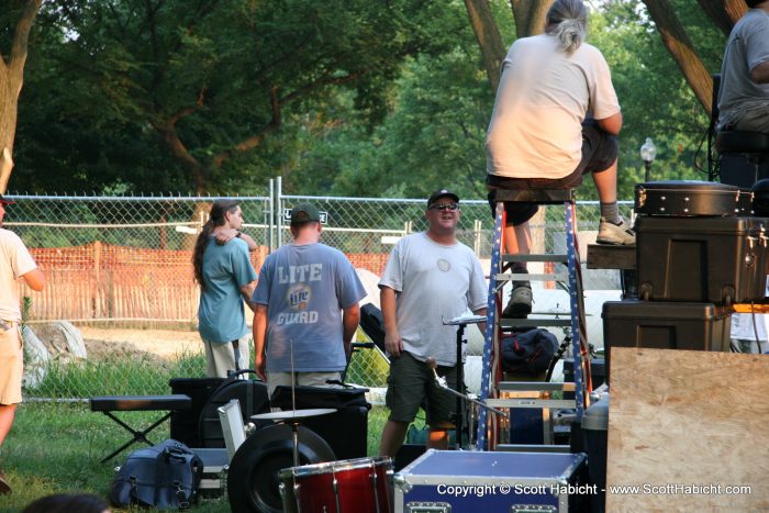 Sonny and T helped Ordinary Way get their gear off the stage....