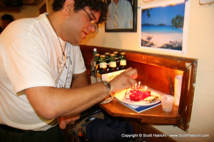 A quick jog back to the bar, and Brad had the cake ready....