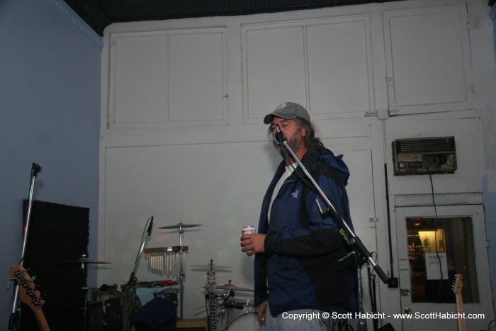 Skrow worked fast and got Skip's mic back online....