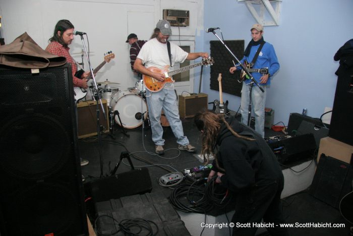 The guys then just played through their individual amps.