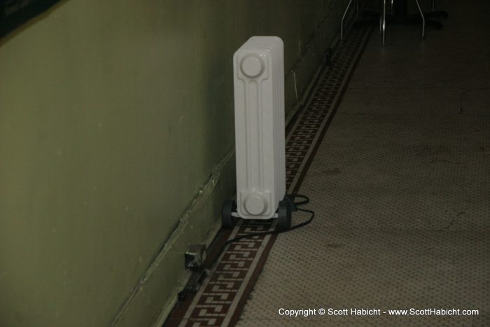 This was the only heat in the joint, and it wasn't even plugged in.