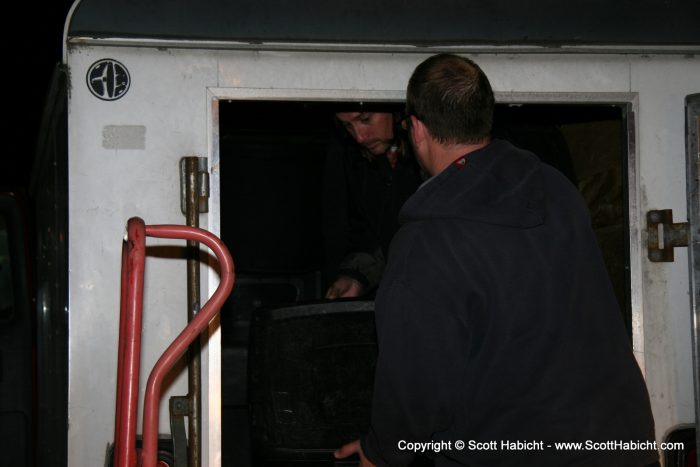 Look, John and Sonny loading the trailer, I've never seen that before.
