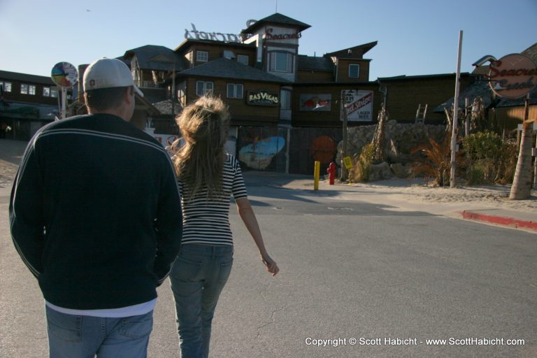 Mark, Kelli, and I headed to Seacrets in Ocean City for a night with G-13.