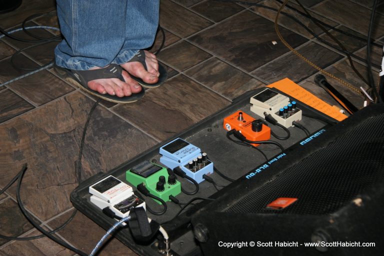 For the ladies who like feet....here are Skrow's.