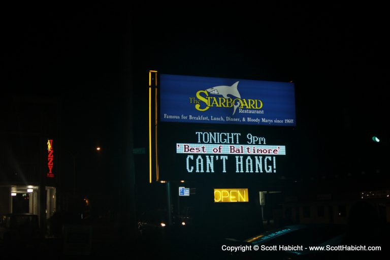 On our way home we swung through Dewey to see Can't Hang.